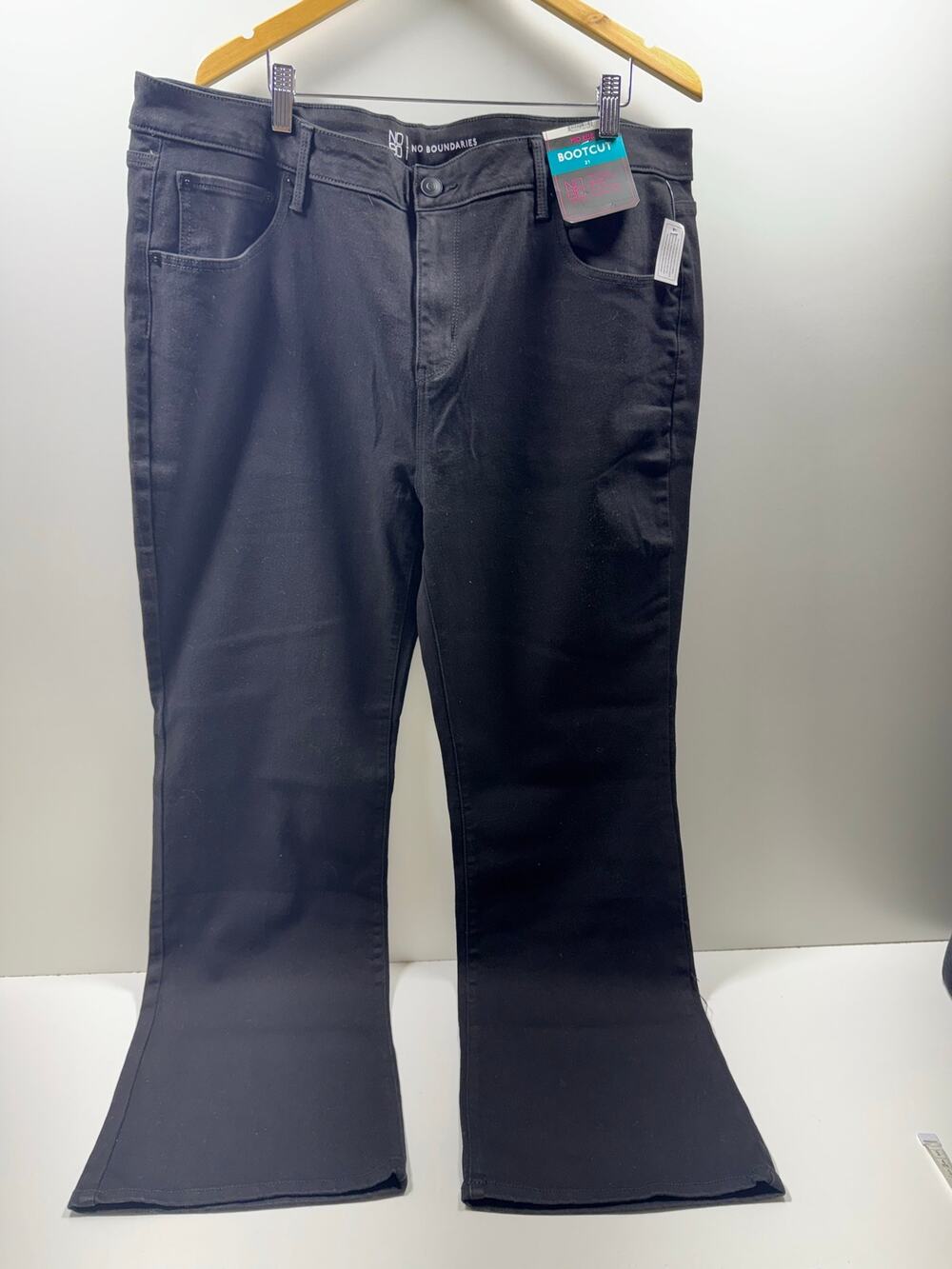 No Boundaries Bootcut Juniors Mid Rise Black Stretch Denim Pants Sz 21 New
